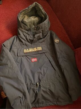 Napapijri Skidoo ski jacket extra warm. Unisex. Size 8-10 years old dark blue